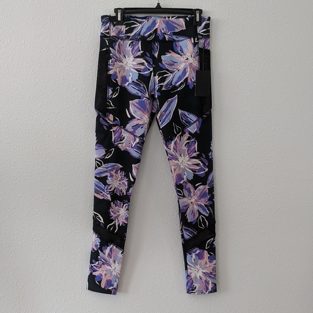 🌌NWT WOMEN'S BSP leggings (NWT)